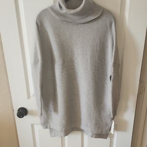 Elegant Light Gray Turtleneck Sweater